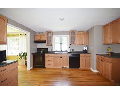 175 Tinkham Rd, Springfield, MA 01129 photo 4