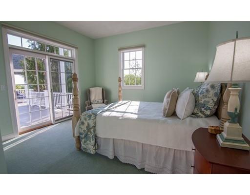 11 Castle View Dr, Gloucester, MA 01930 photo 8
