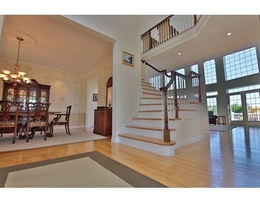 11 Castle View Dr, Gloucester, MA 01930 photo 3