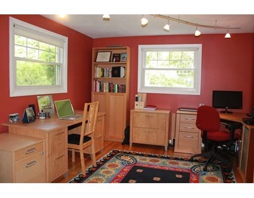 200 Parish Rd, Needham, MA 02492 photo 4