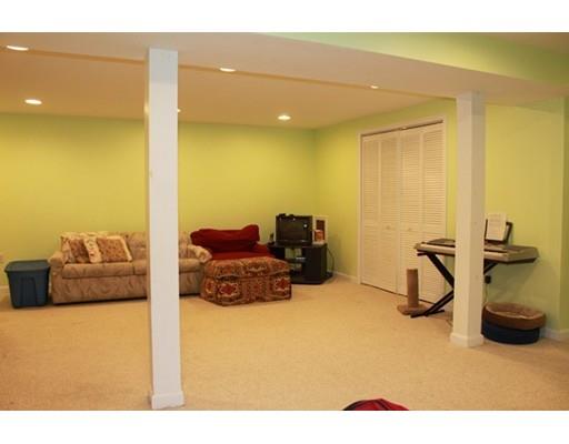200 Parish Rd, Needham, MA 02492 photo 22