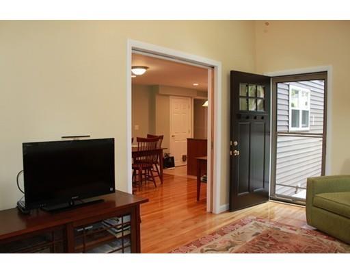 200 Parish Rd, Needham, MA 02492 photo 11