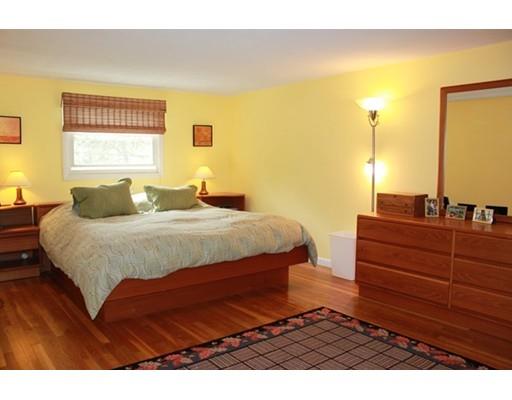 200 Parish Rd, Needham, MA 02492 photo 14