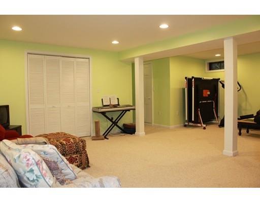 200 Parish Rd, Needham, MA 02492 photo 21