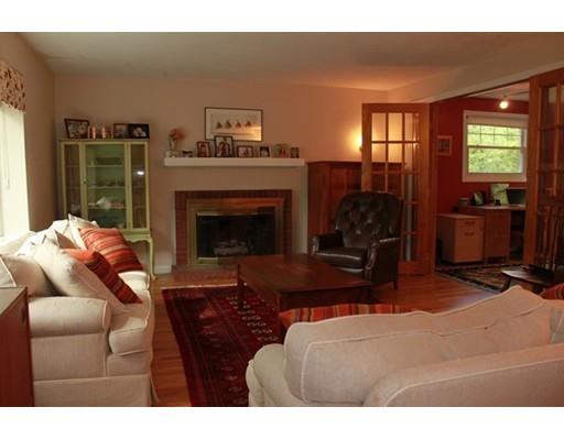 200 Parish Rd, Needham, MA 02492 photo 3