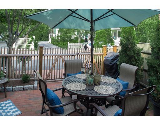 11 Waldron St, Marblehead, MA 01945 photo 4