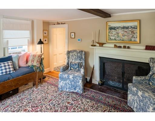 11 Waldron St, Marblehead, MA 01945 photo 6