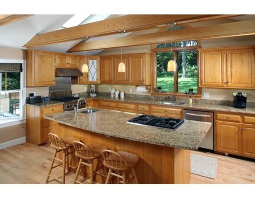 32 Park Cir, Hingham, MA 02043 photo 4