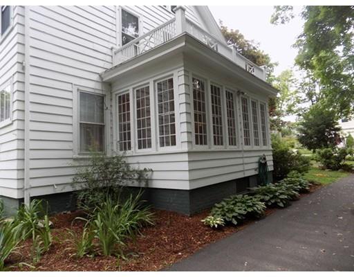 12 Maplewood Ter, Springfield, MA 01108 photo 4