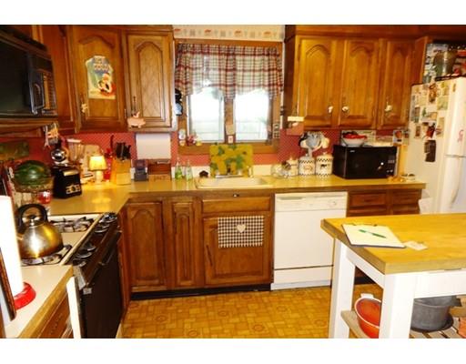 29 Lincoln St, Maynard, MA 01754 photo 5