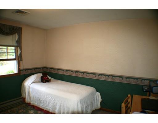 60 Brookside Ave, Webster, MA 01570 photo 17