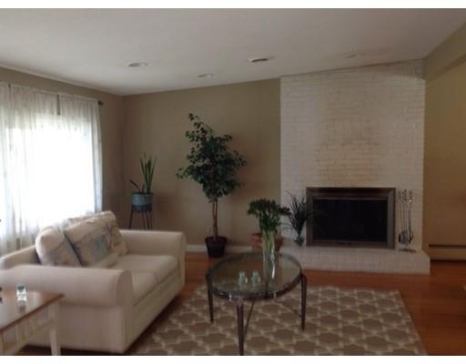 24 Tanglewood Rd, Needham, MA 02494 photo 3