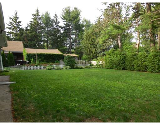 66 Christopher St, Chicopee, MA 01020 photo 3