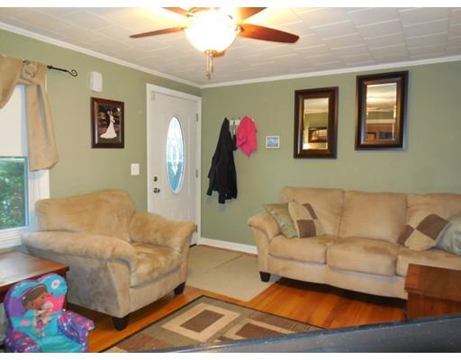 66 Christopher St, Chicopee, MA 01020 photo 4