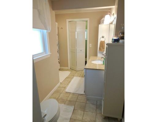 66 Christopher St, Chicopee, MA 01020 photo 17