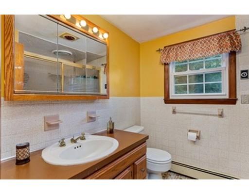 24 Plain St, Upton, MA 01568 photo 13