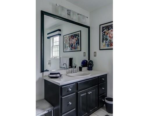27 Jasons Path, Walpole, MA 02081 photo 17