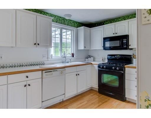 27 Jasons Path, Walpole, MA 02081 photo 11