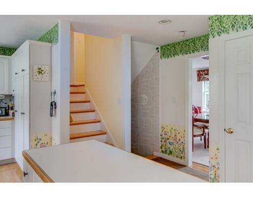 27 Jasons Path, Walpole, MA 02081 photo 15