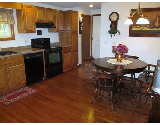 4 Raleigh Rd, Webster, MA 01570 photo 9