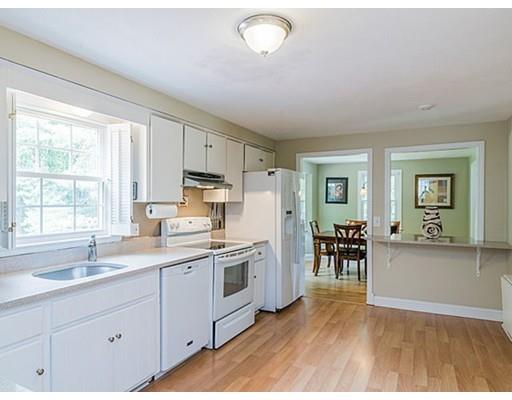 12 Willowbrook Dr, Framingham, MA 01702 photo 6