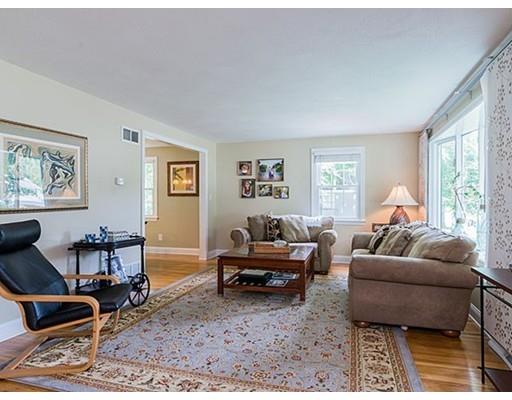 12 Willowbrook Dr, Framingham, MA 01702 photo 4