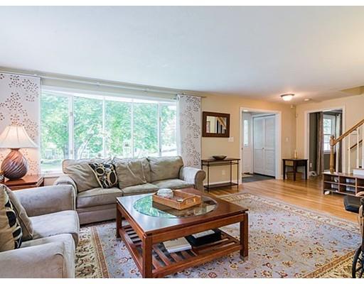 12 Willowbrook Dr, Framingham, MA 01702 photo 3