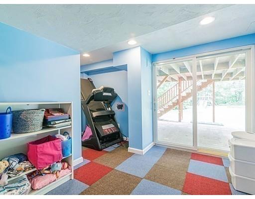 12 Willowbrook Dr, Framingham, MA 01702 photo 19