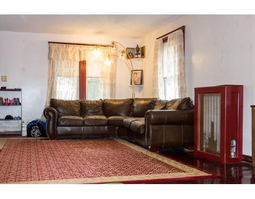39 Plummer Ave, Lowell, MA 01852 photo 3