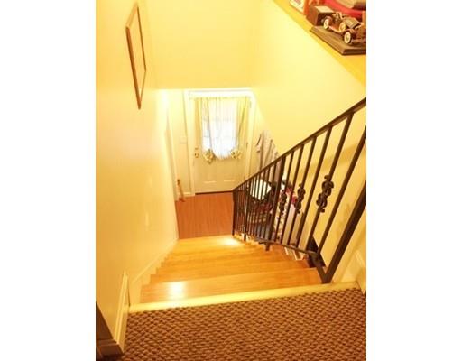 2 Burton Ct, Worcester, MA 01607 photo 14