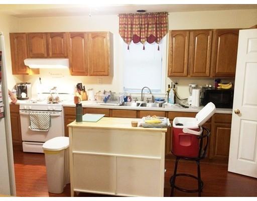 2 Burton Ct, Worcester, MA 01607 photo 5