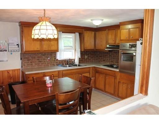 60 Celia St, Fall River, MA 02720 photo 4