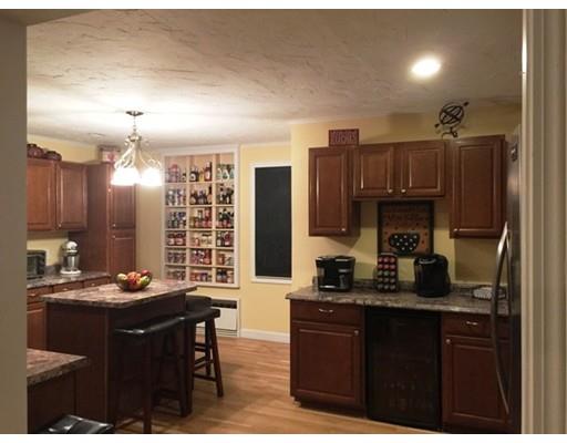 621 Florence St, Fall River, MA 02720 photo 3