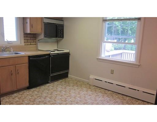 11 Curtis St, Marblehead, MA 01945 photo 5