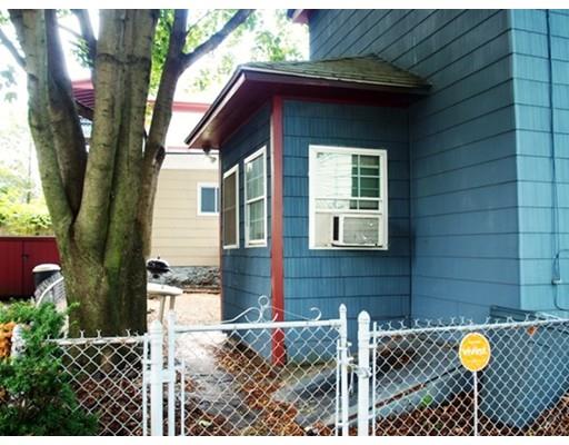 8 Atkinson St, Lawrence, MA 01843 photo 3