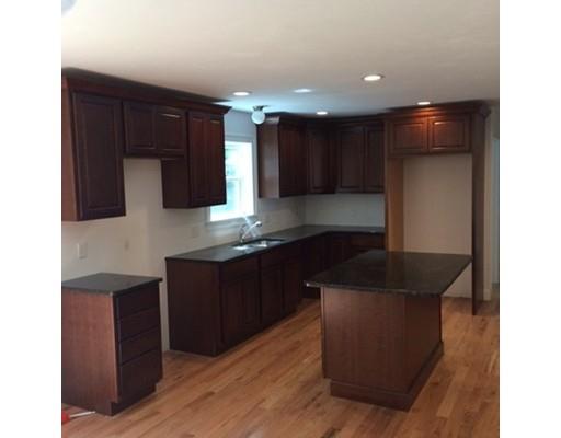 701 Salisbury St, Worcester, MA 01609 photo 3