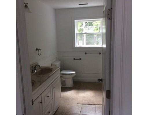 701 Salisbury St, Worcester, MA 01609 photo 7
