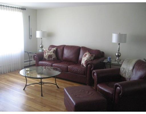 105 Estes St, Everett, MA 02149 photo 5