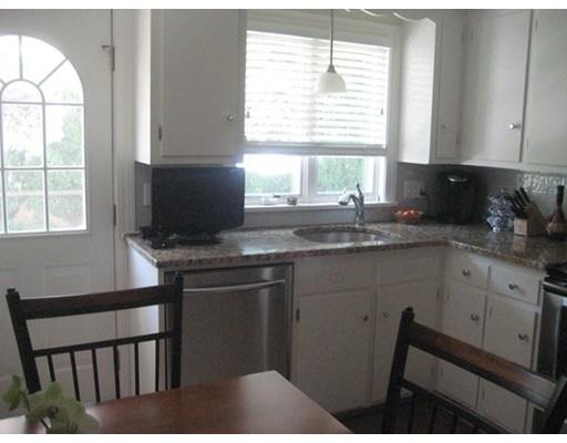 105 Estes St, Everett, MA 02149 photo 11
