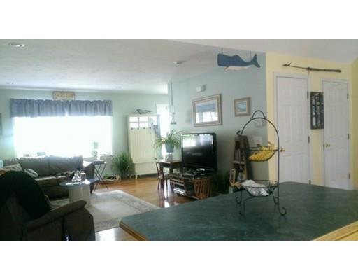 12 Highland St, Mashpee, MA 02649 photo 5