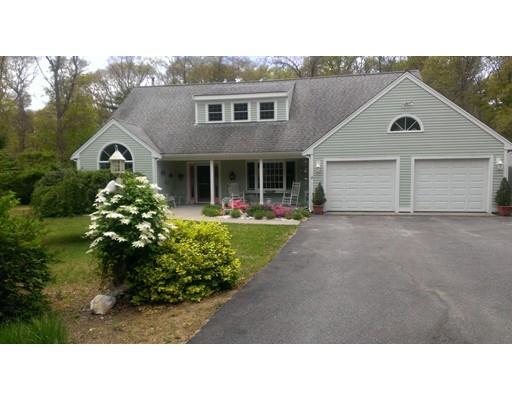 12 Highland St, Mashpee, MA 02649 photo 1