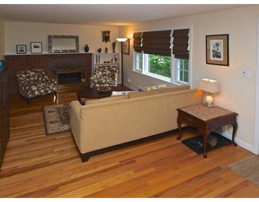 82 Deerfield Rd, Needham, MA 02492 photo 4