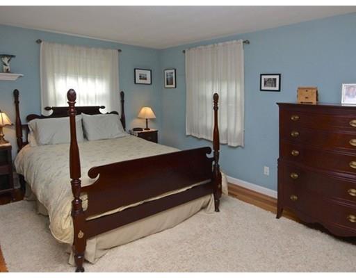 82 Deerfield Rd, Needham, MA 02492 photo 15