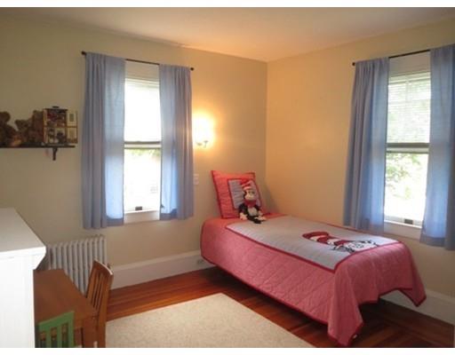 54 Garfield St, Springfield, MA 01108 photo 18