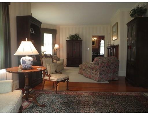 54 Garfield St, Springfield, MA 01108 photo 3