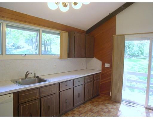 11 Foothill Rd, Framingham, MA 01702 photo 9