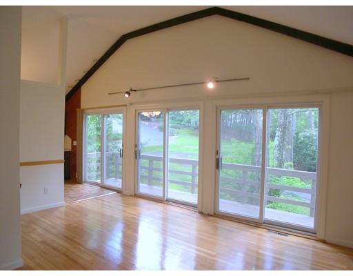 11 Foothill Rd, Framingham, MA 01702 photo 2