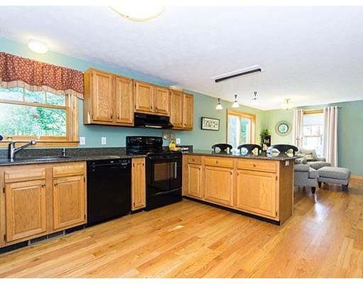 7 Boyden St, Beverly, MA 01915 photo 2