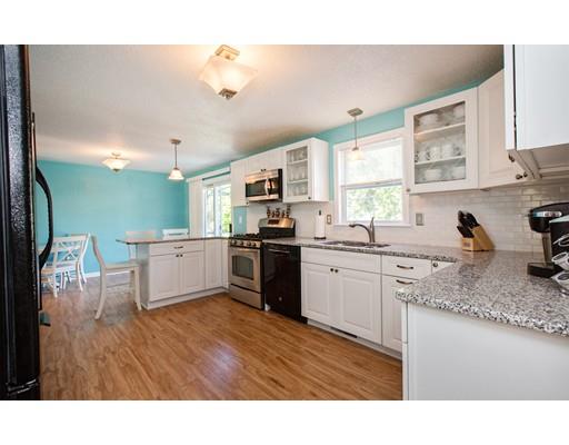 118 Gerrish Ave, Dracut, MA 01826 photo 3