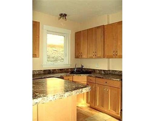 66 Beaconsfield Rd, Worcester, MA 01602 photo 4